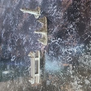 Solid heavy nautical figures